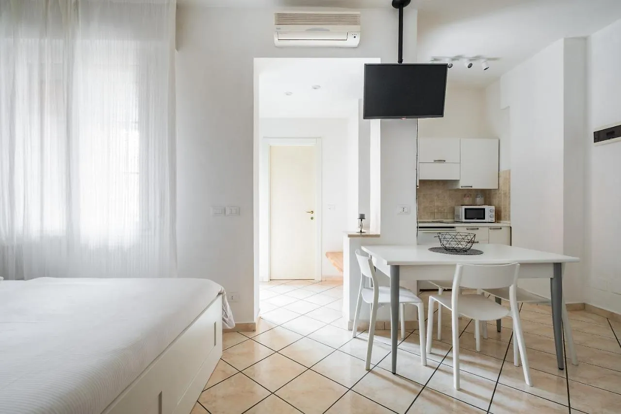 בולוניה Delia'S Studios In The City Center By Wonderful Italy